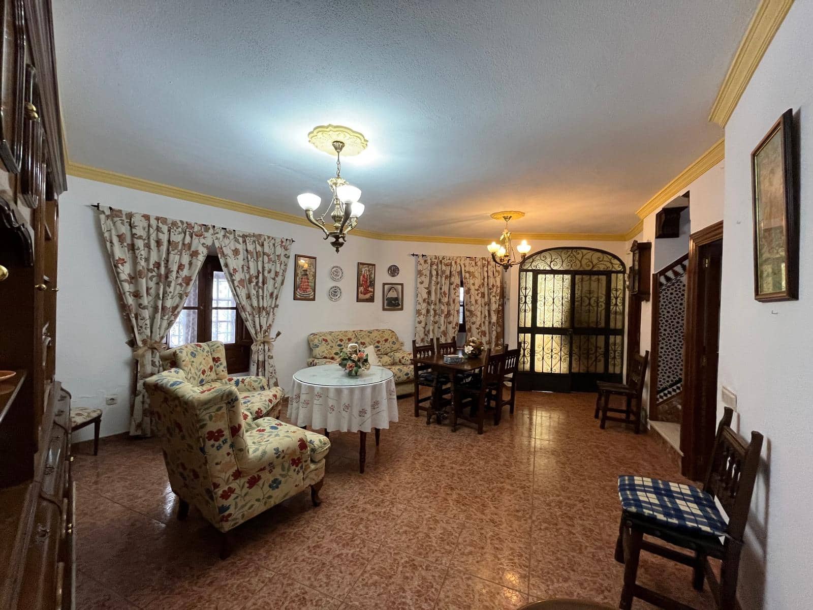 4 bedroom Townhouse for sale in Ronda - € 249,000 (Ref: 9144615)