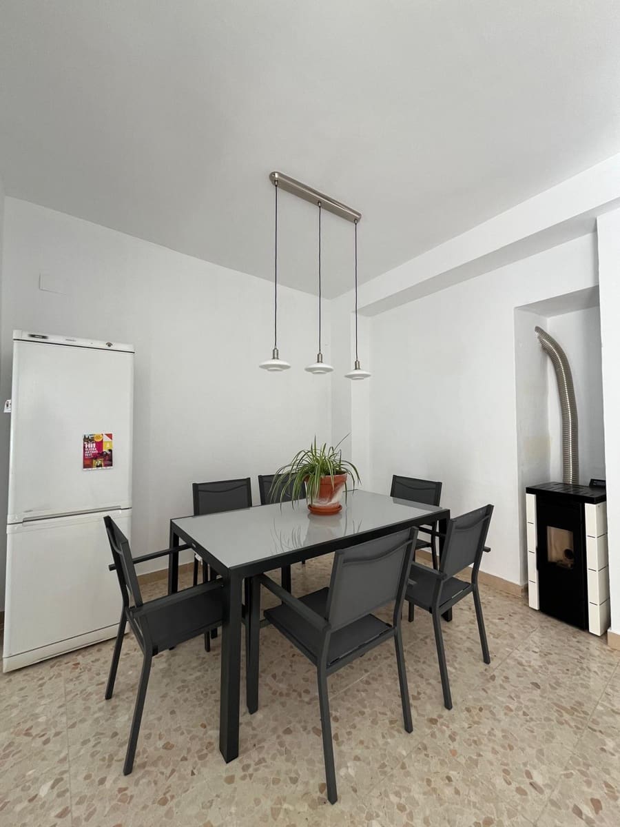 3 bedroom Townhouse for sale in Olvera - € 120,000 (Ref: 9255815)