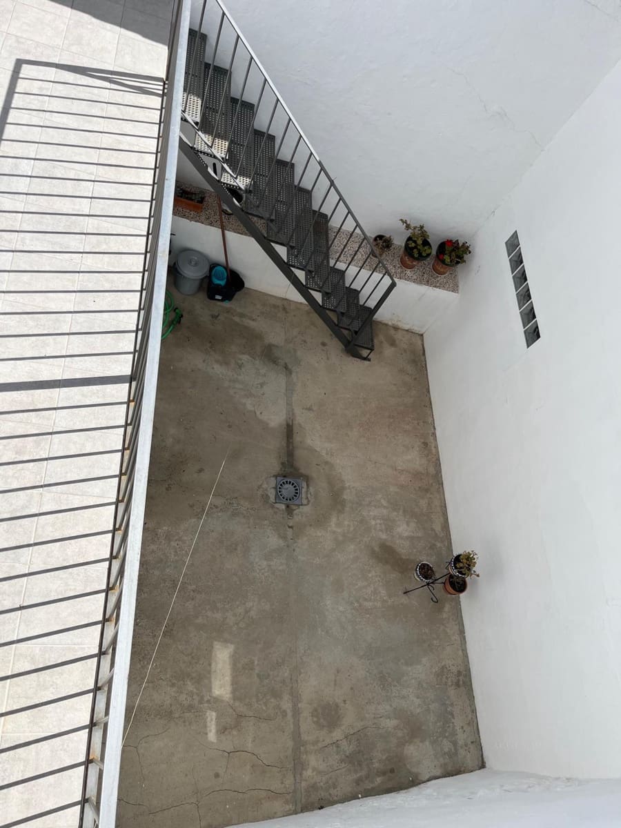 3 bedroom Townhouse for sale in Olvera - € 120,000 (Ref: 9255815)