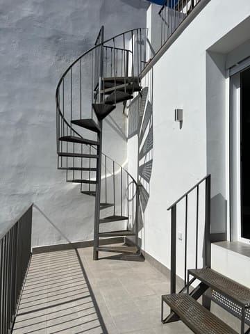 3 soveværelse Byhus til salg i Olvera - € 120.000 (Ref: 9255815)