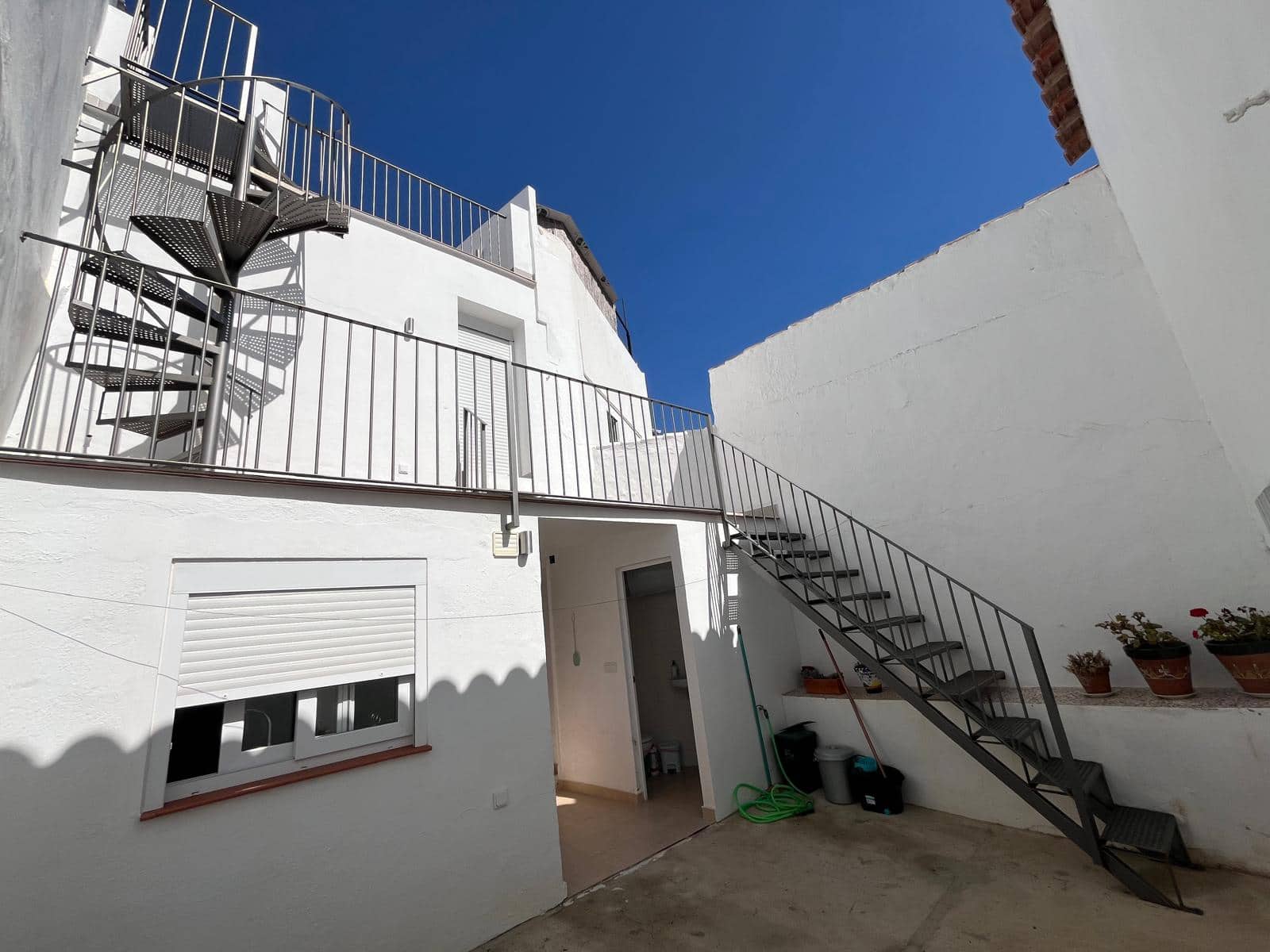 3 bedroom Townhouse for sale in Olvera - € 120,000 (Ref: 9255815)