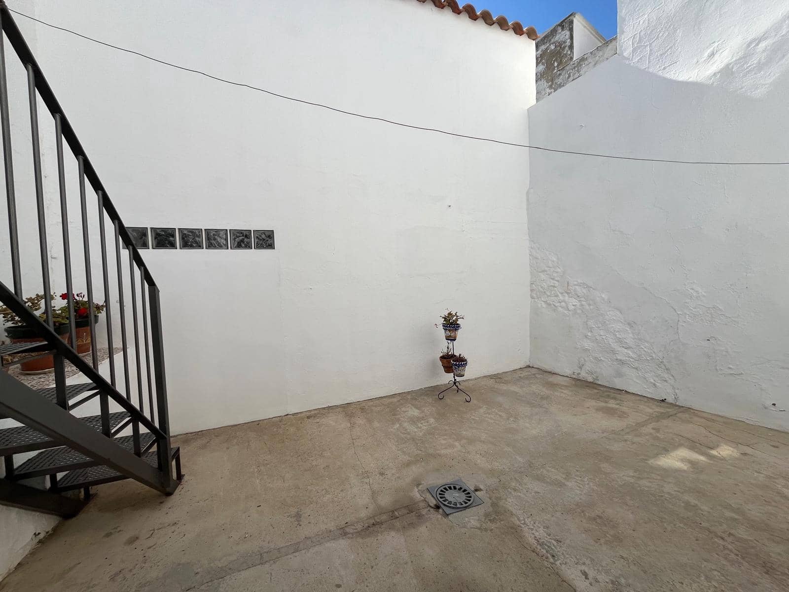 3 bedroom Townhouse for sale in Olvera - € 120,000 (Ref: 9255815)