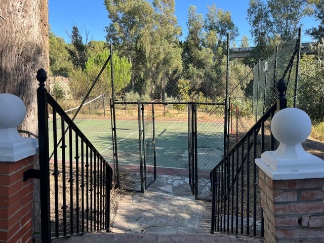 6 sovrum Finca/Hus på landet till salu i Ronda med pool garage - 475 000 € (Ref: 9255819)