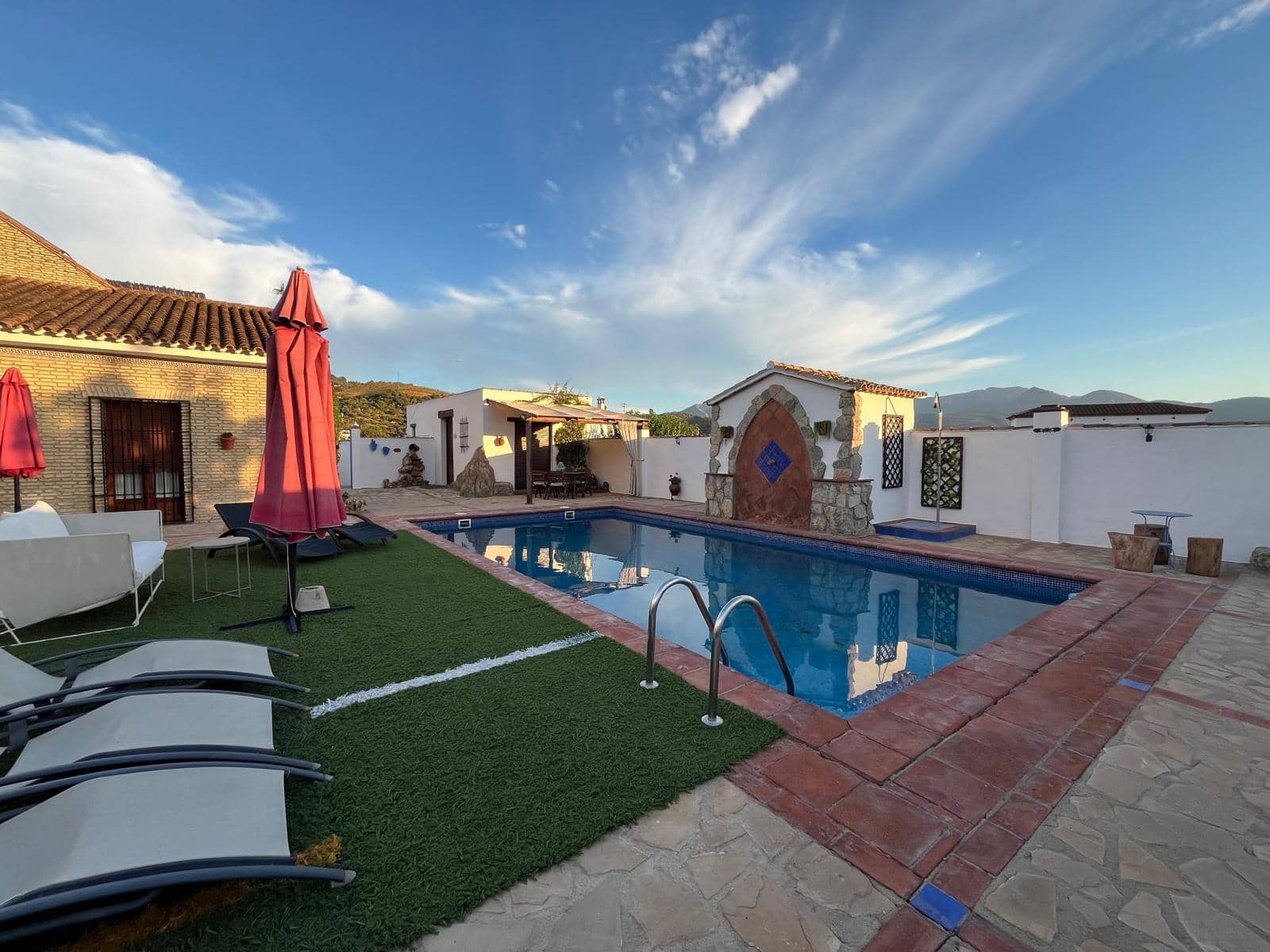 5 soverom Hus til salgs i Algodonales med svømmebasseng - € 580 000 (Ref: 9354198)