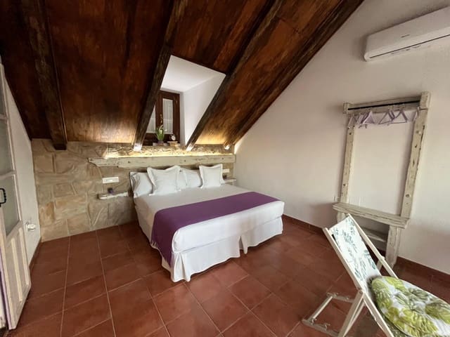 5 soverom Hus til salgs i Algodonales med svømmebasseng - € 580 000 (Ref: 9354198)