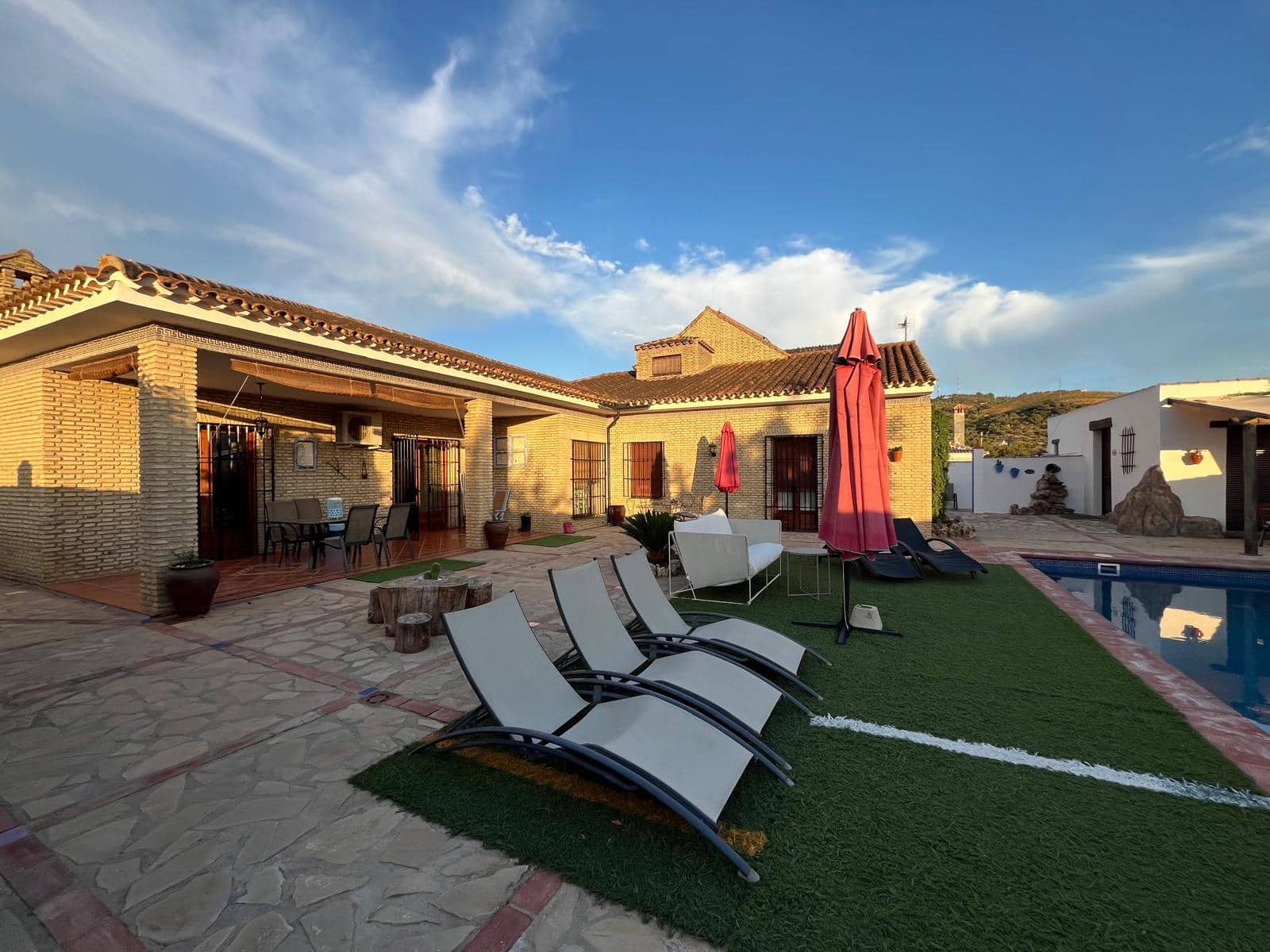 5 soverom Hus til salgs i Algodonales med svømmebasseng - € 580 000 (Ref: 9354198)