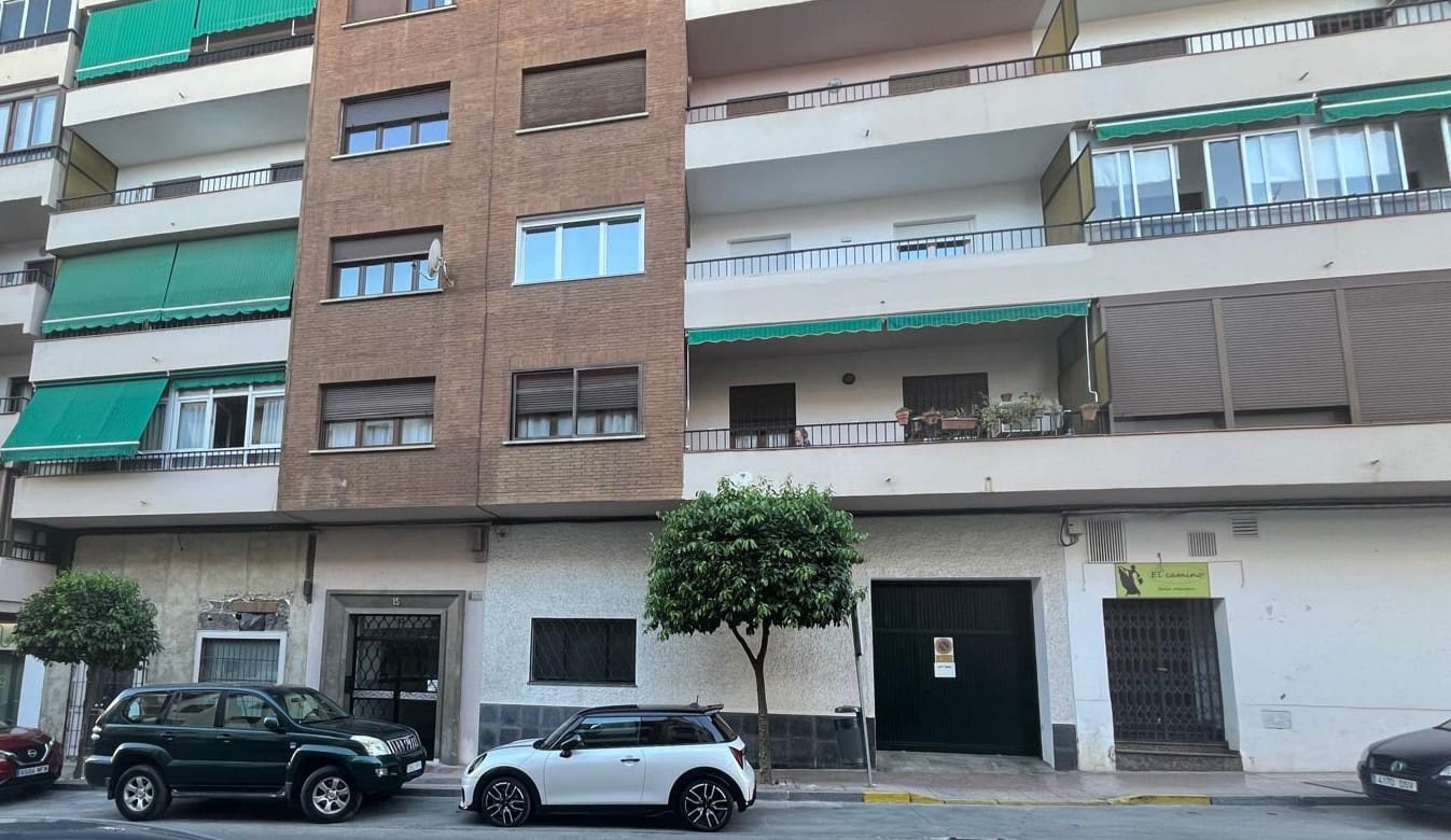 Commercial for sale in Ronda - € 180,000 (Ref: 9354567)
