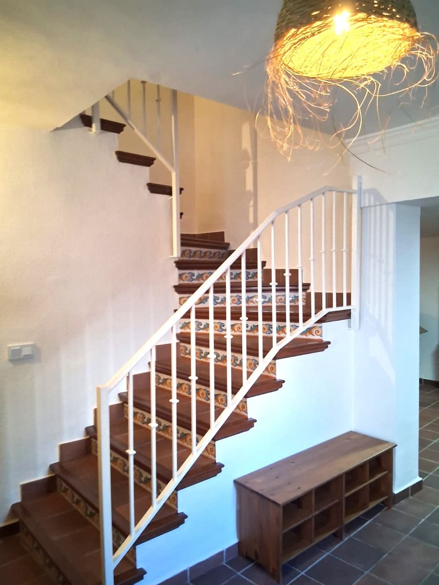 3 soveværelse Byhus til leje i Ronda - € 950 (Ref: 9390013)