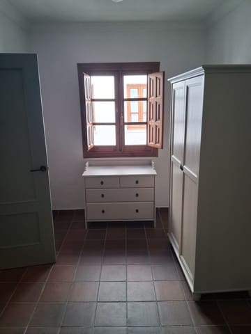 3 soveværelse Byhus til leje i Ronda - € 950 (Ref: 9390013)