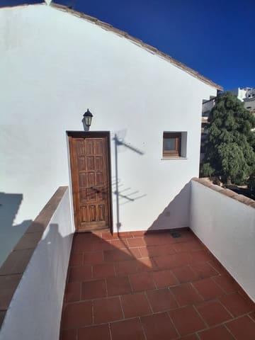 3 soveværelse Byhus til leje i Ronda - € 950 (Ref: 9390013)