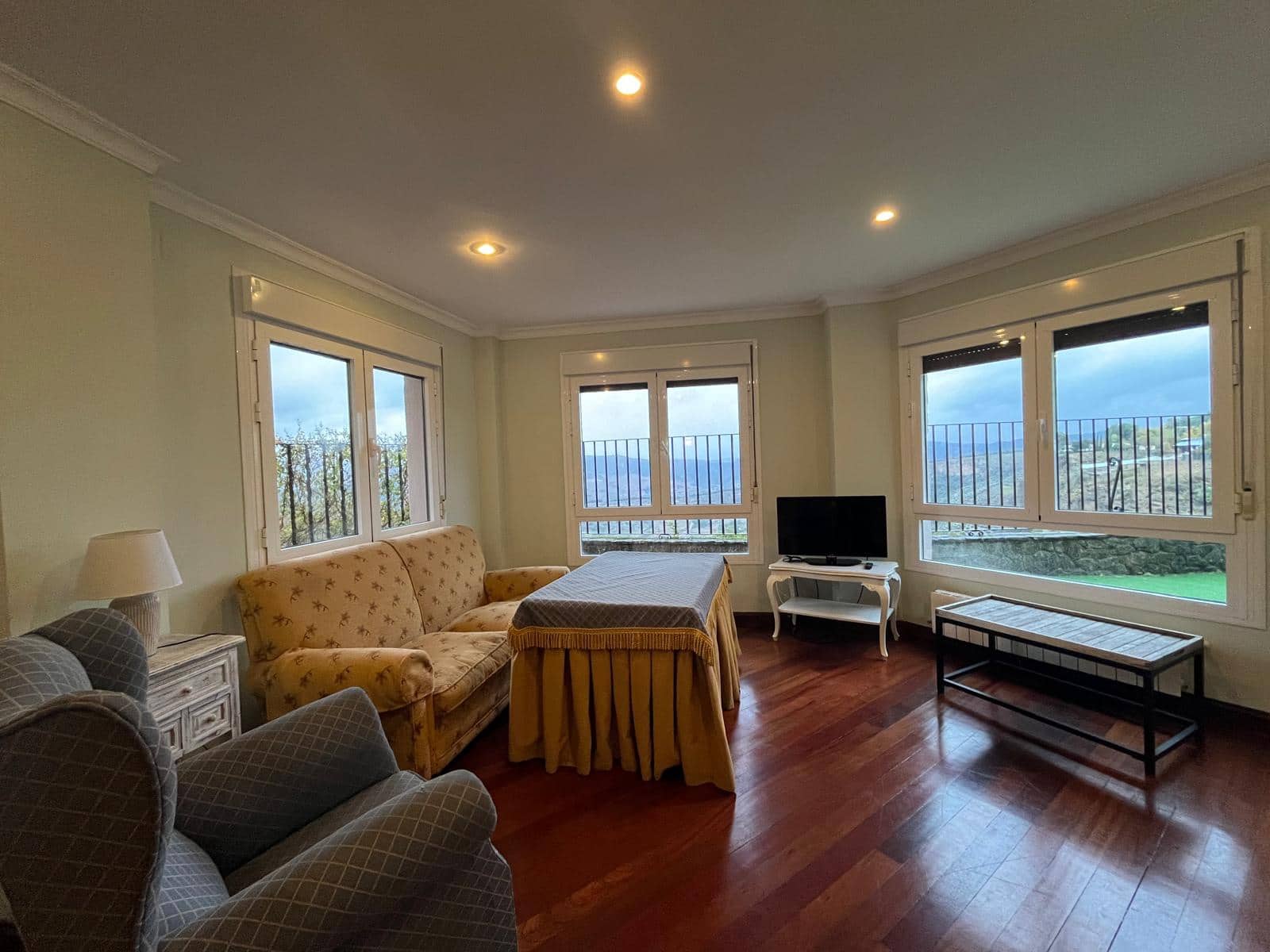 3 soveværelse Lejlighed til leje i Ronda - € 1.300 (Ref: 9410214)