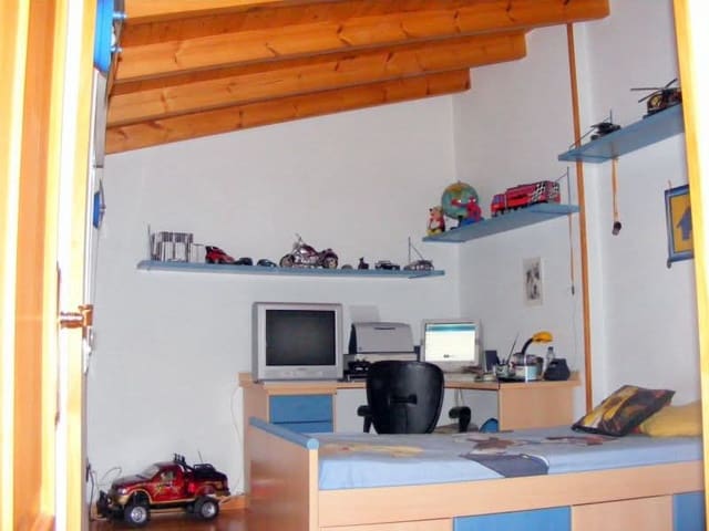 3 bedroom Townhouse for sale in Benaoján - € 138,000 (Ref: 9532168)