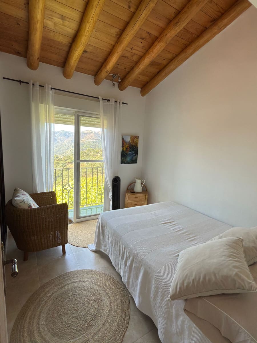 3 Zimmer Finca/Landgut zu vermieten in Genalguacil mit Pool - 2.000 € (Ref: 9549802)