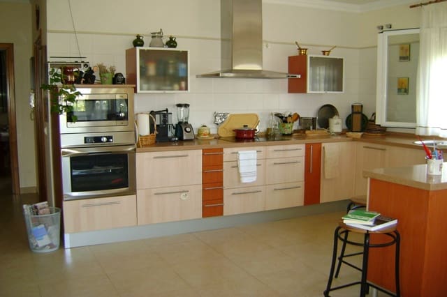 3 soveværelse Finca/Landehus til salg i Cuevas del Becerro - € 400.000 (Ref: 9580047)