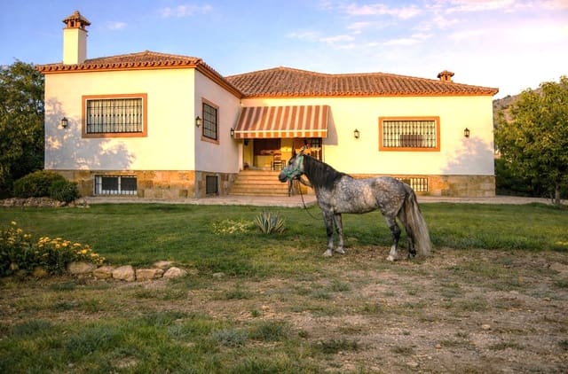 3 soveværelse Finca/Landehus til salg i Cuevas del Becerro - € 400.000 (Ref: 9580047)