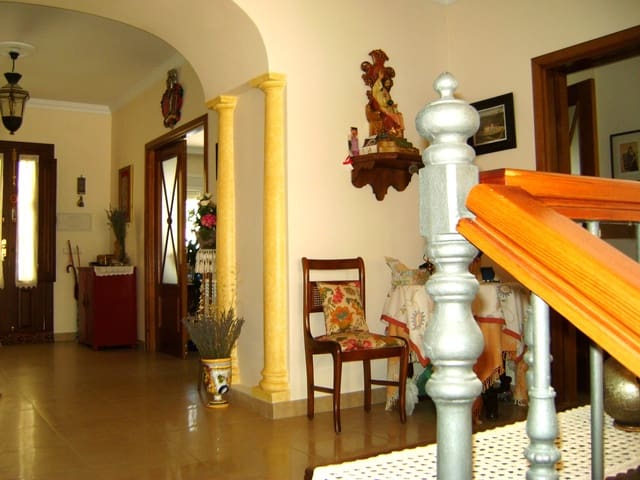 3 soveværelse Finca/Landehus til salg i Cuevas del Becerro - € 400.000 (Ref: 9580047)