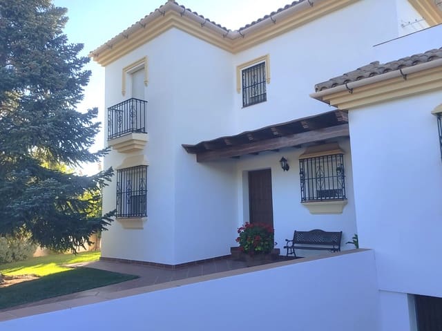 3 slaapkamer Huis te huur in Ronda met zwembad - € 2.000 (Ref: 9645814)