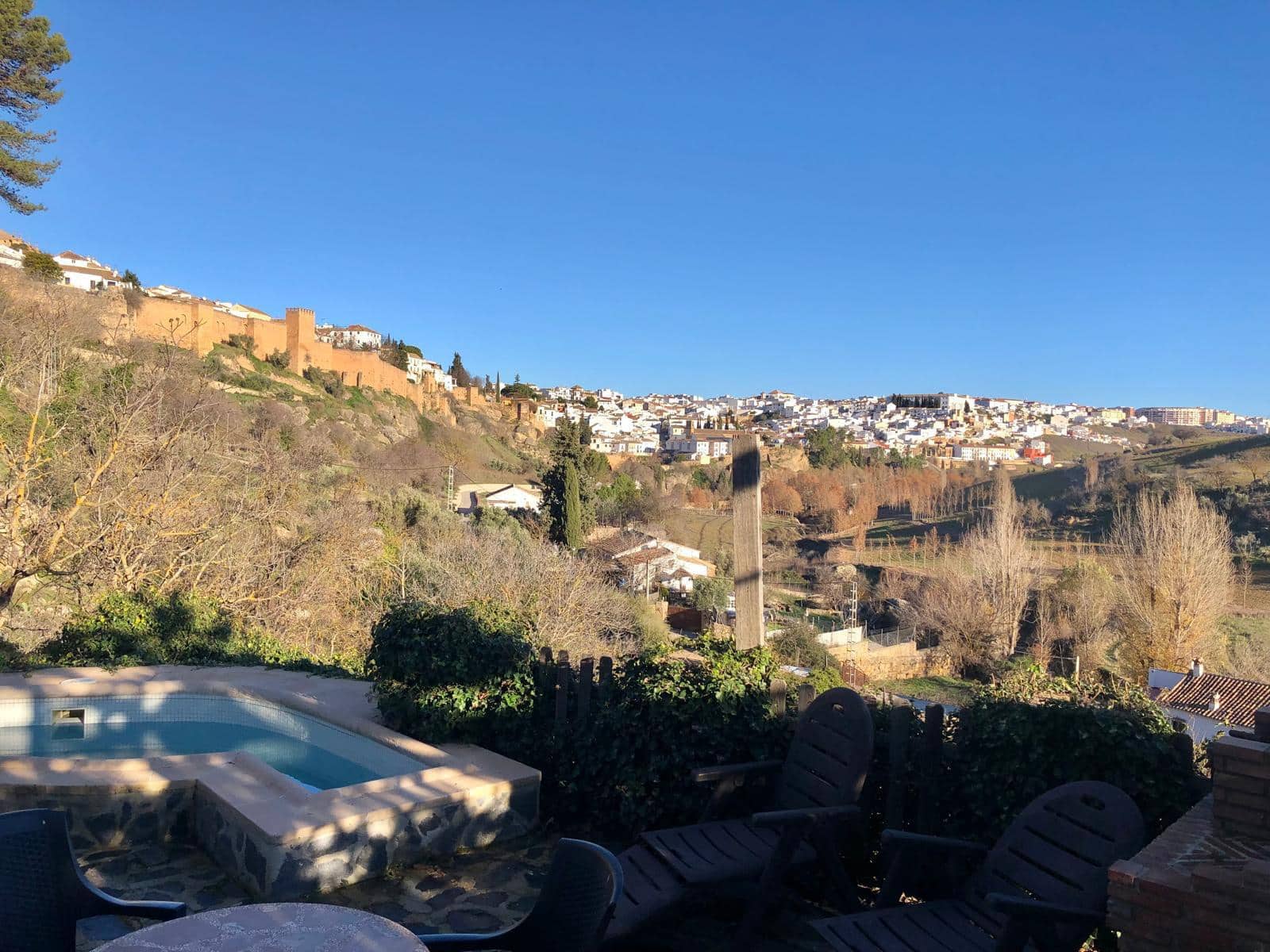 6 soveværelse Finca/Landehus til salg i Ronda med swimmingpool garage - € 698.000 (Ref: 9676509)