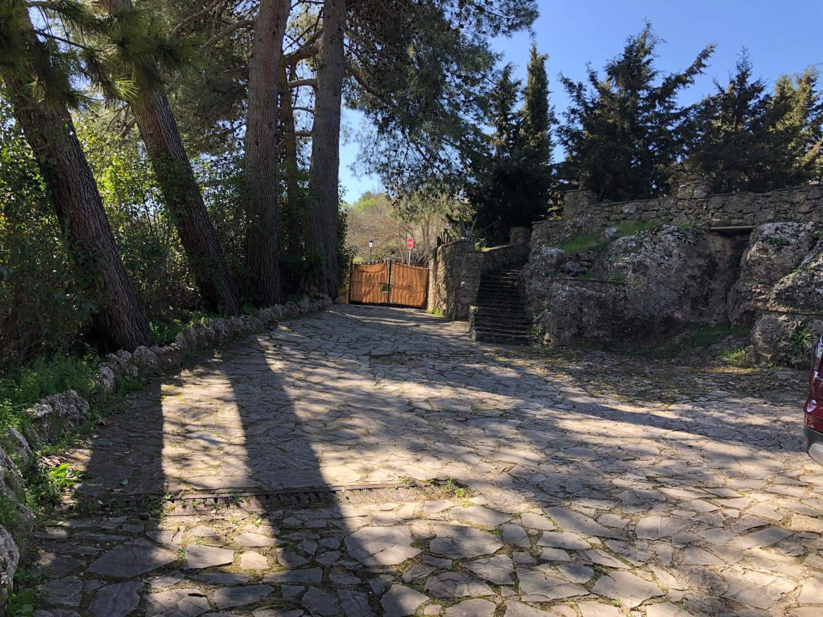 6 soveværelse Finca/Landehus til salg i Ronda med swimmingpool garage - € 698.000 (Ref: 9676509)