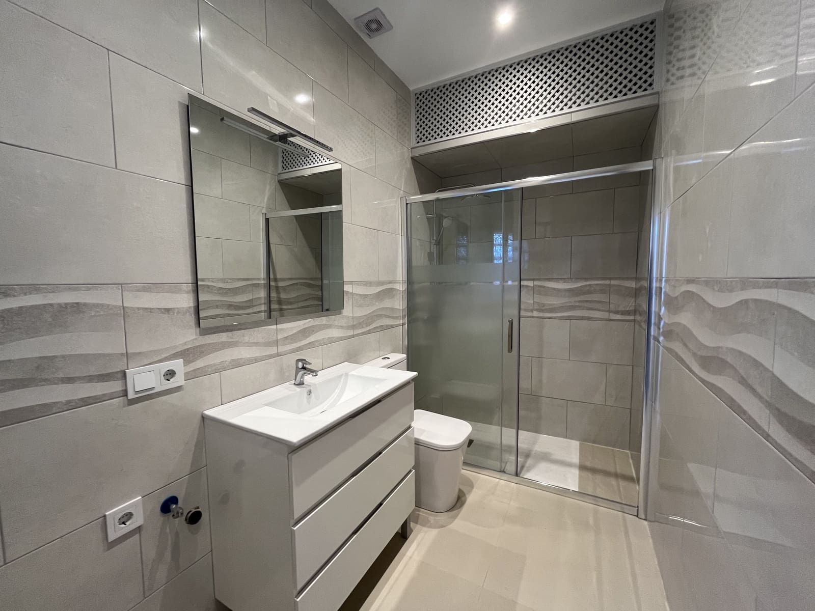 2 soveværelse Lejlighed til salg i Ronda - € 126.500 (Ref: 9789387)