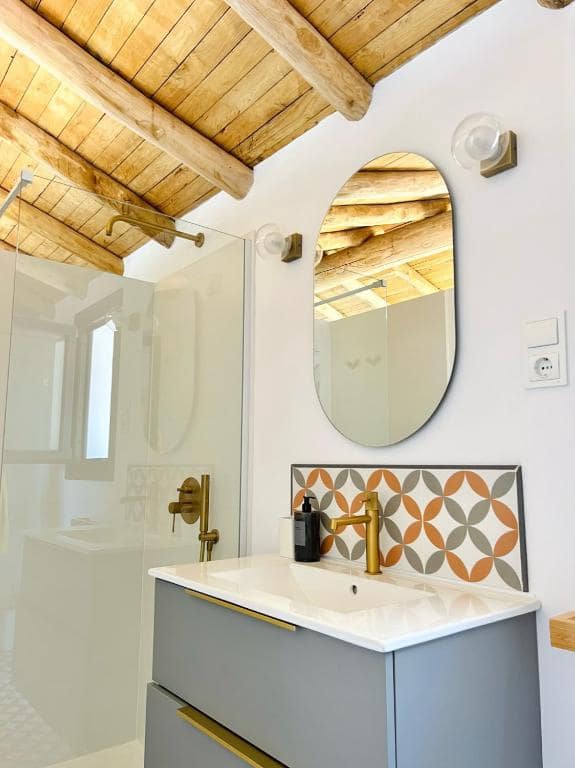 3 bedroom Townhouse for sale in Setenil de las Bodegas - € 190,900 (Ref: 9829965)