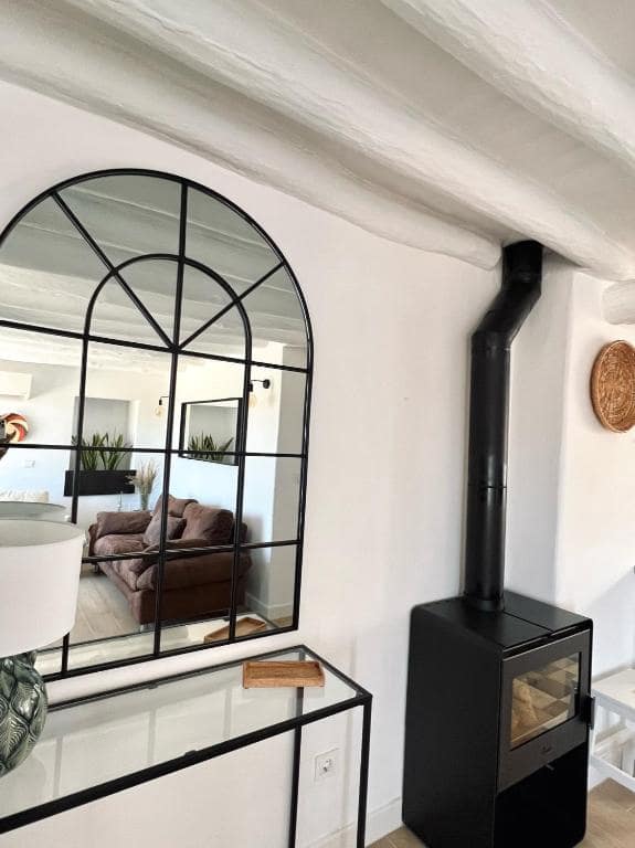 3 bedroom Townhouse for sale in Setenil de las Bodegas - € 190,900 (Ref: 9829965)