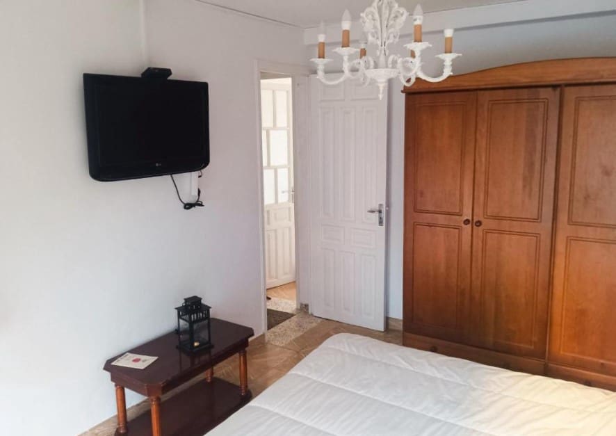 2 bedroom Townhouse for sale in Cuevas del Becerro - € 110,000 (Ref: 9924897)