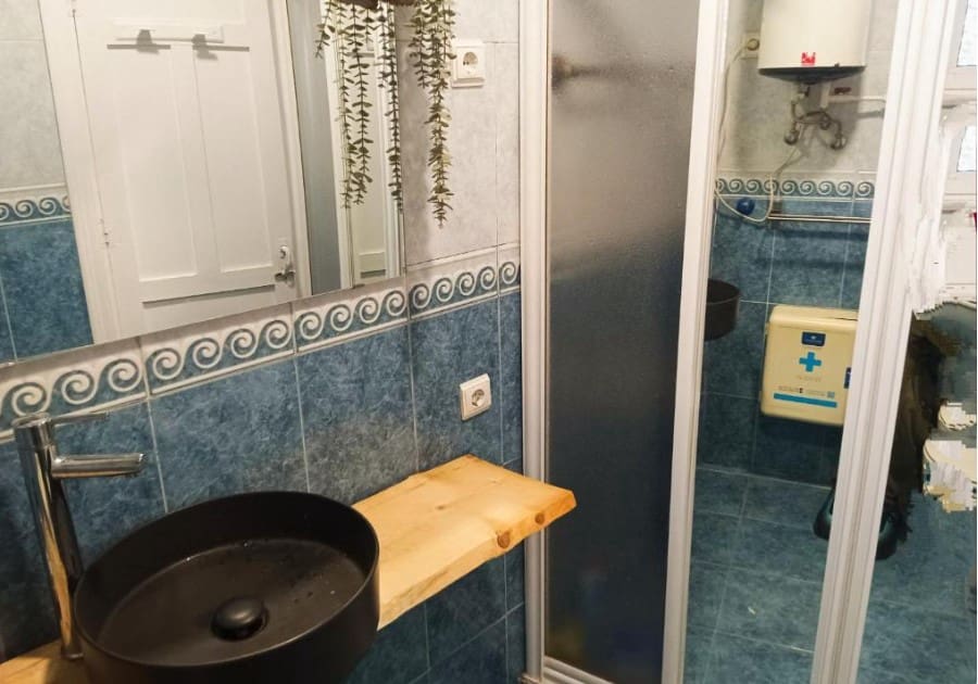 2 bedroom Townhouse for sale in Cuevas del Becerro - € 110,000 (Ref: 9924897)