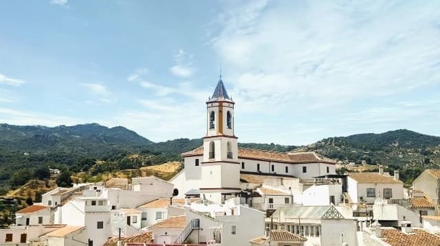 Teren niezagospodarowany na sprzedaż w Yunquera - 420 000 € (Ref: 9950792)