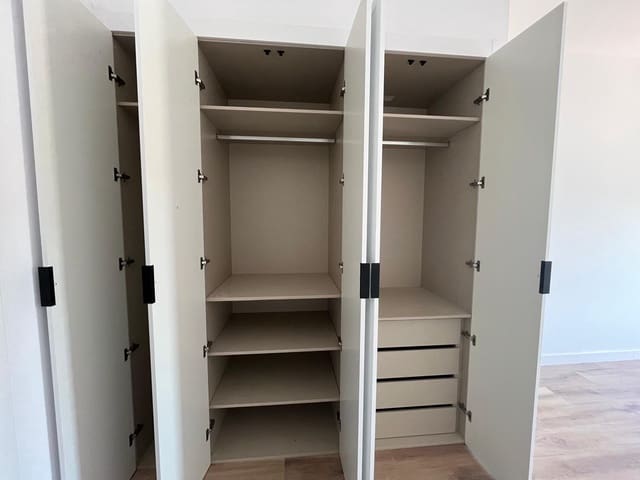 3 makuuhuone Omakotitalo myytävänä paikassa Arriate mukana uima-altaan - 414 000 € (Ref: 9953030)