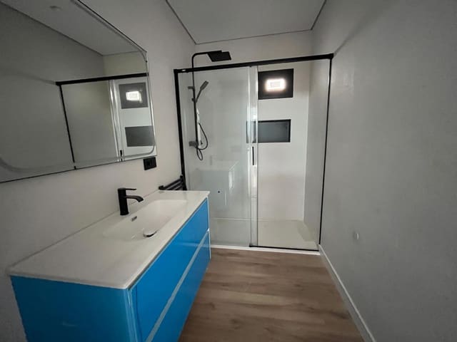 3 makuuhuone Omakotitalo myytävänä paikassa Arriate mukana uima-altaan - 414 000 € (Ref: 9953030)