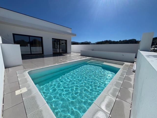 3 sovrum Hus till salu i Arriate med pool - 414 000 € (Ref: 9953030)