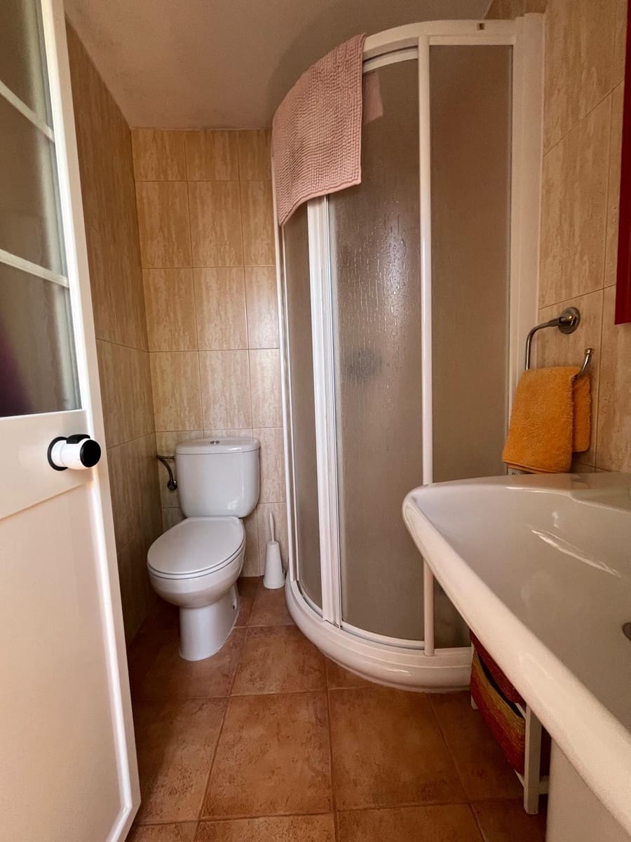Casa de 3 habitaciones en Benaoján en venta - 138.000 € (Ref: 9958872)