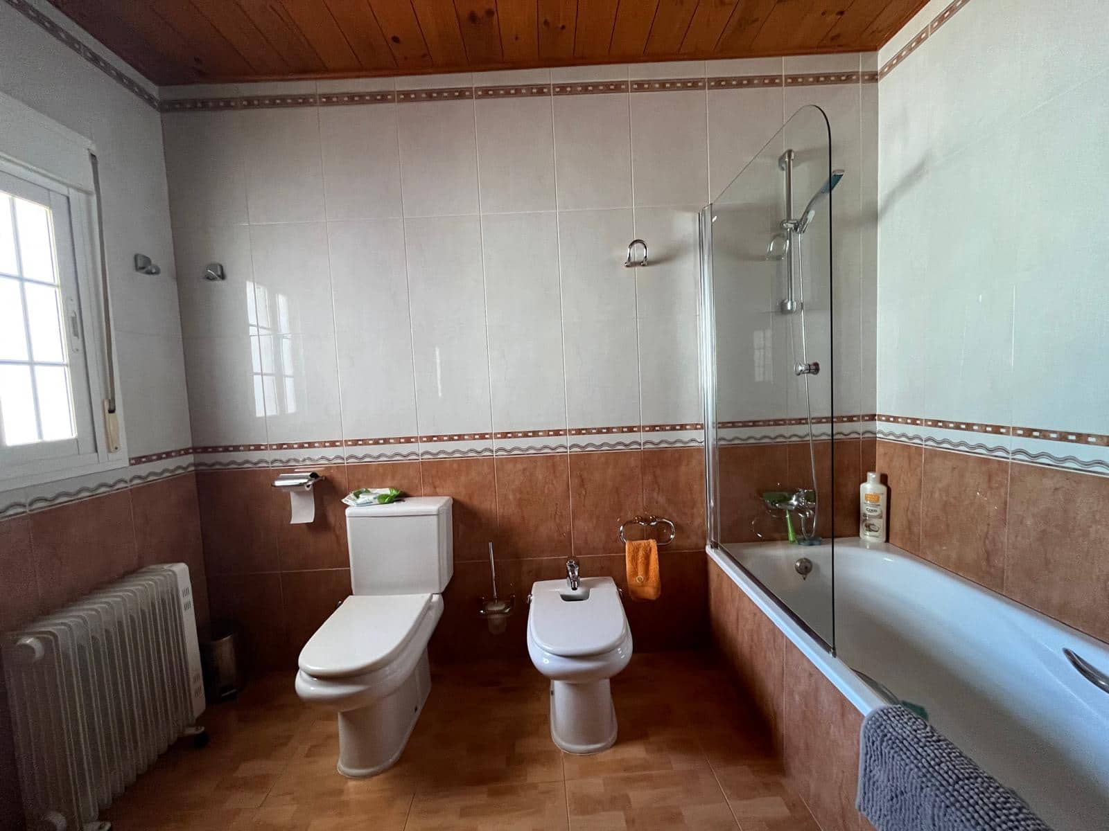 Casa de 3 habitaciones en Benaoján en venta - 138.000 € (Ref: 9958872)