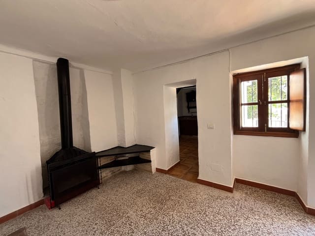 2 bedroom Townhouse for sale in Arriate - € 110,000 (Ref: 9997501)