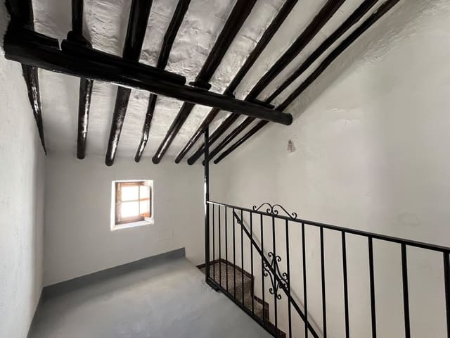 2 bedroom Townhouse for sale in Arriate - € 110,000 (Ref: 9997501)