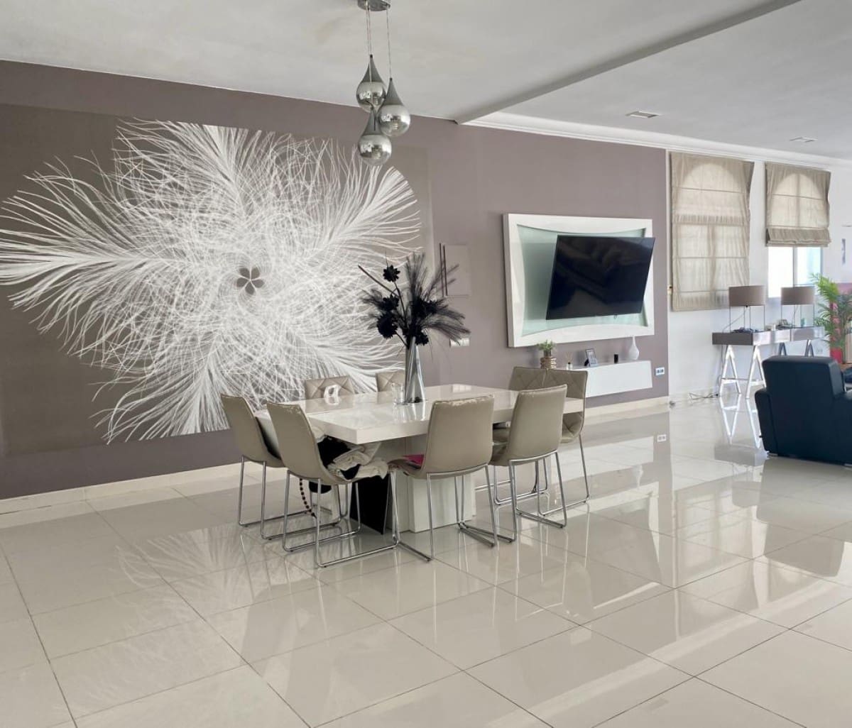 4 soverom Villa til salgs i Nueva Andalucia med svømmebasseng garasje - € 1 695 000 (Ref: 5260587)