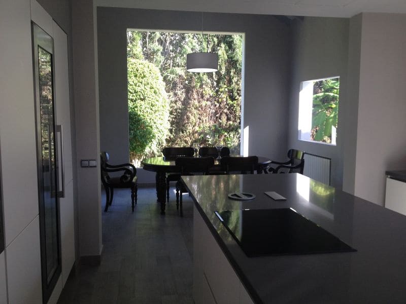 6 bedroom Villa for sale in Marbella with pool garage - € 4,900,000 (Ref: 5260652)