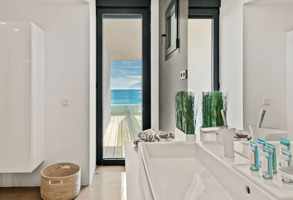 6 soverom Villa til salgs i Marbella med svømmebasseng garasje - € 6 500 000 (Ref: 5260710)