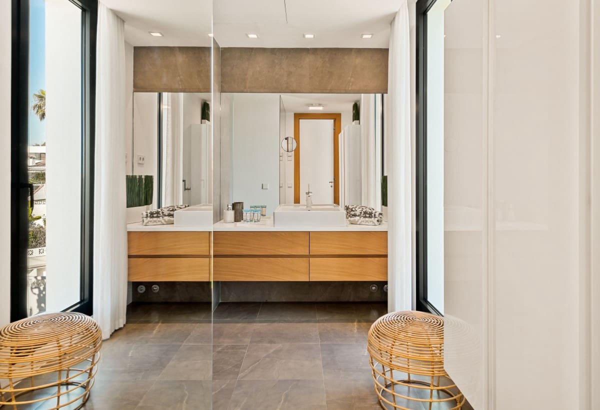 6 soverom Villa til salgs i Marbella med svømmebasseng garasje - € 6 500 000 (Ref: 5260710)