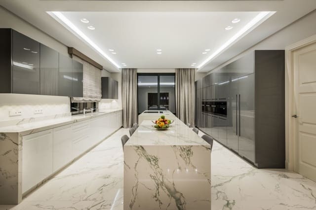 7 quarto Moradia para venda em Benahavís com piscina garagem - 9 400 000 € (Ref: 5260748)