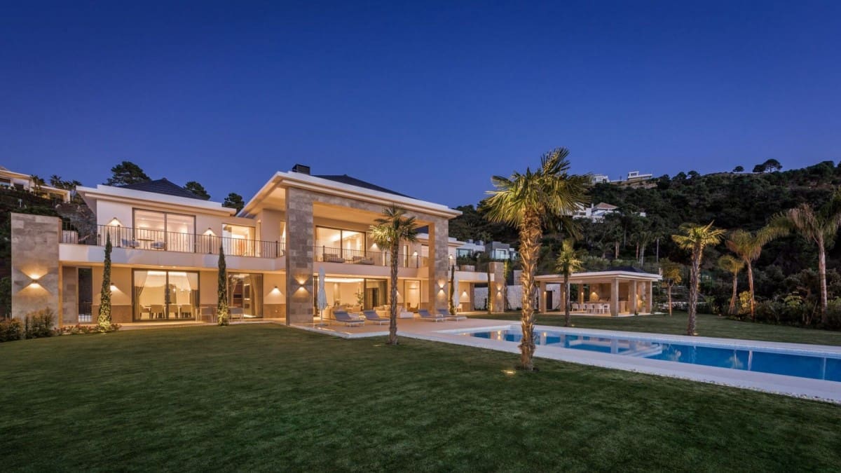 7 quarto Moradia para venda em Benahavis com piscina garagem - 9 400 000 € (Ref: 5260748)