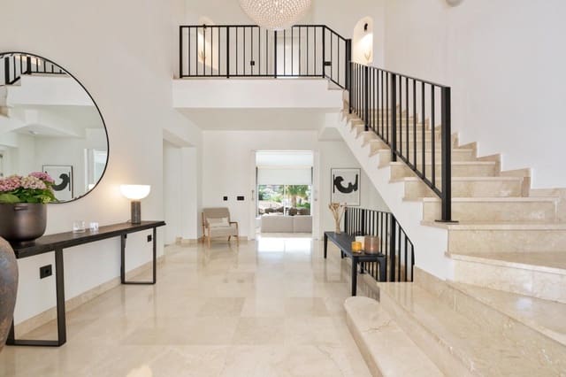 6 quarto Moradia para venda em Nueva Andalucia, Marbella com piscina garagem - 3 995 000 € (Ref: 5929105)