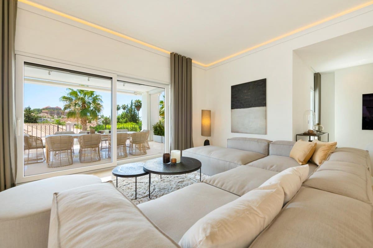 6 soveværelse Villa til salg i Nueva Andalucia med swimmingpool garage - € 3.995.000 (Ref: 5929105)