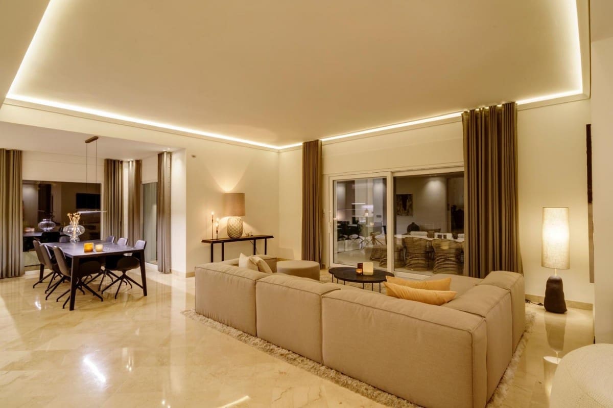 6 soveværelse Villa til salg i Nueva Andalucia med swimmingpool garage - € 3.995.000 (Ref: 5929105)