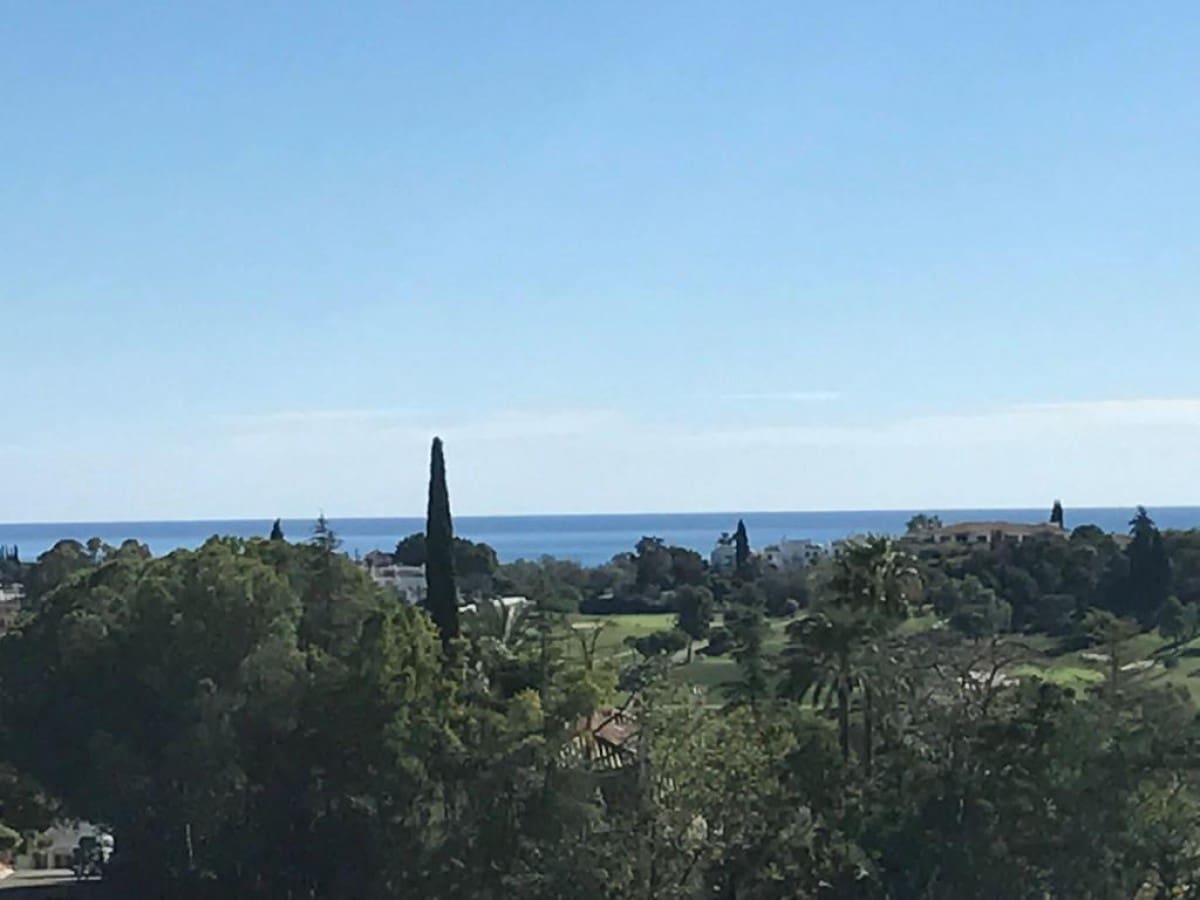 7 makuuhuone Huvila myytävänä paikassa El Paraiso mukana uima-altaan 
autotalli - 4 595 000 € (Ref: 7431015)