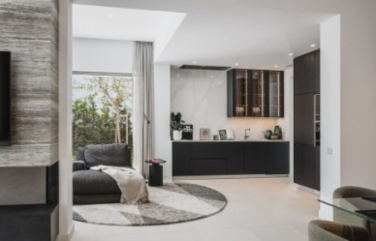 4 soveværelse Villa til salg i El Paraiso med swimmingpool garage - € 2.395.000 (Ref: 7500422)