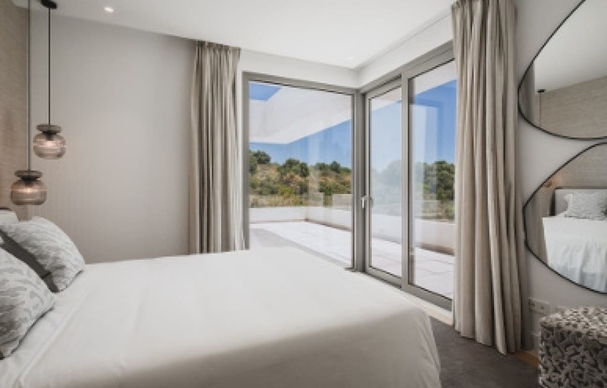 4 soveværelse Villa til salg i El Paraiso med swimmingpool garage - € 2.395.000 (Ref: 7500422)