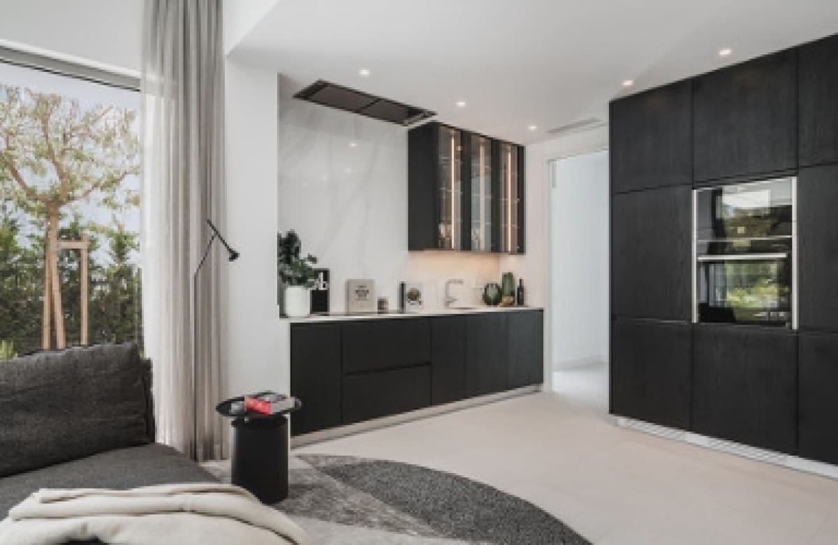 4 soveværelse Villa til salg i El Paraiso med swimmingpool garage - € 2.395.000 (Ref: 7500422)