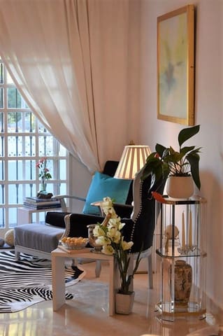 2 makuuhuone Huoneisto myytävänä paikassa Nueva Andalucia, Marbella mukana uima-altaan - 550 000 € (Ref: 7582437)